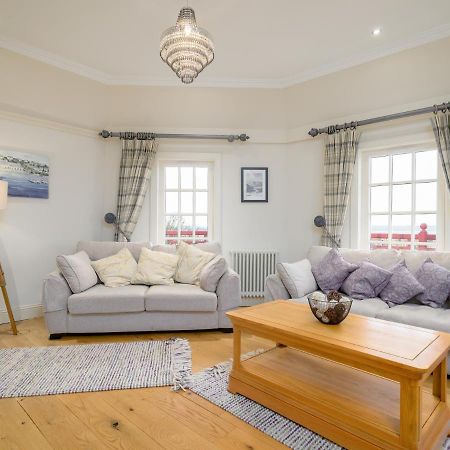 Pass The Keys Historic Ramsay Garden Apt With Balcony Views Edimburgo Exterior foto